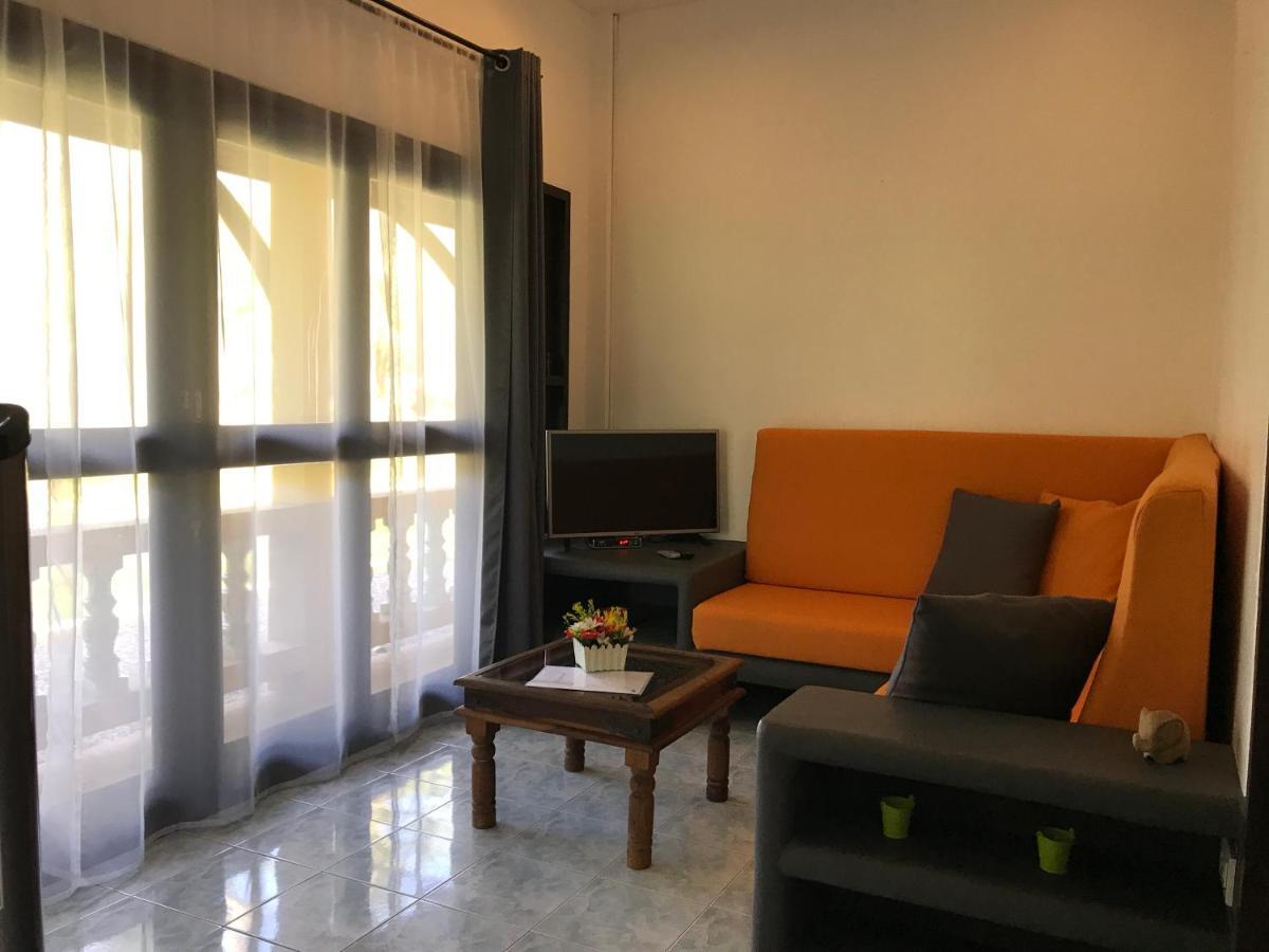 Marilyns Residential Resort Maret Dış mekan fotoğraf